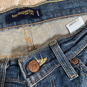 Levis 524 Skinny Jeans